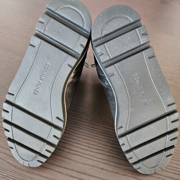 Donald J. Pliner Tinsley Black Boot 7M - Picture 11 of 11